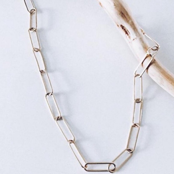 Paper Clip Chain Necklace Gold Color - Picture 3 of 3